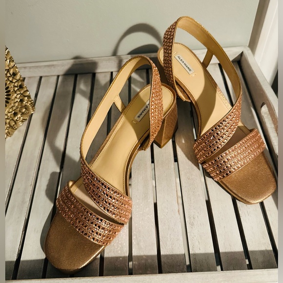 Alex Marie Rose Gold Textured Heels❤️ - Picture 2 of 6